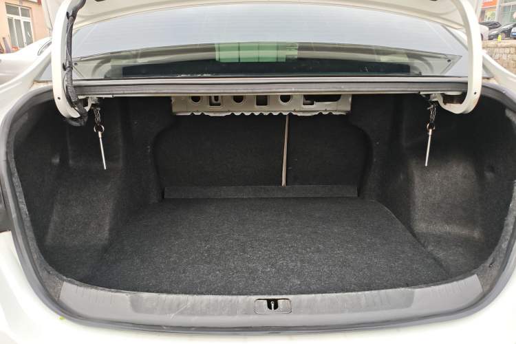 Used Buick GT 2016 15N Automatic Elite Edition Trunk