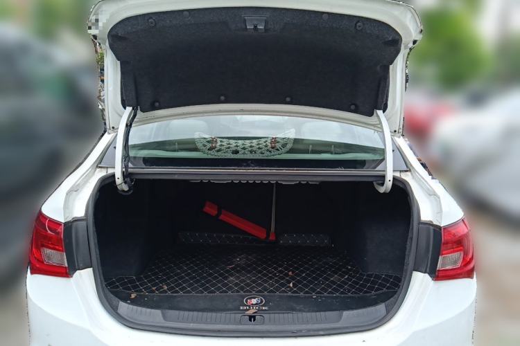 Used Buick GT 2016 18T Dual-Clutch Elite Model Trunk