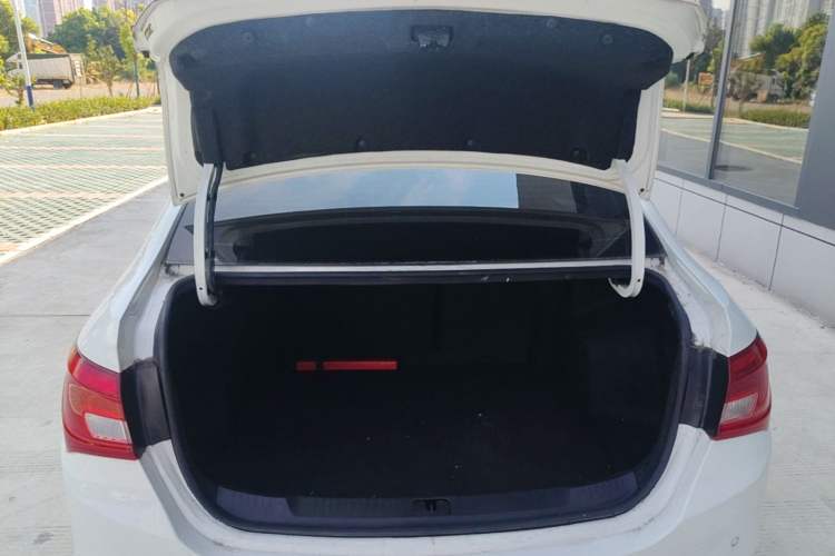 Used Buick GT 2016 15N Automatic Luxury Edition Trunk