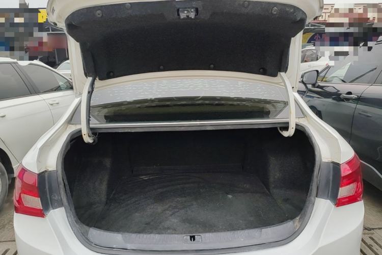 Used Buick GT 2016 15N Automatic Entry-Level Trim Trunk