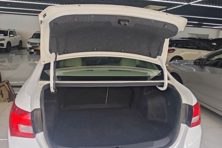 Used Buick GT 2016 15N Automatic Elite Edition Trunk