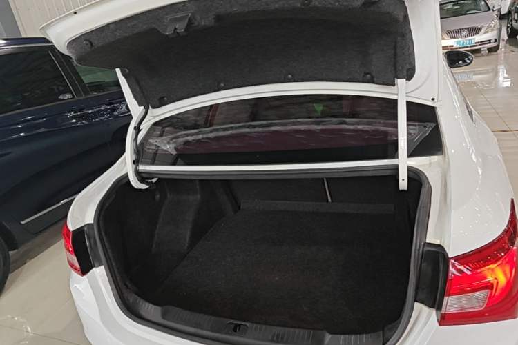 Used Buick GT 2016 15N Automatic Elite Edition Trunk
