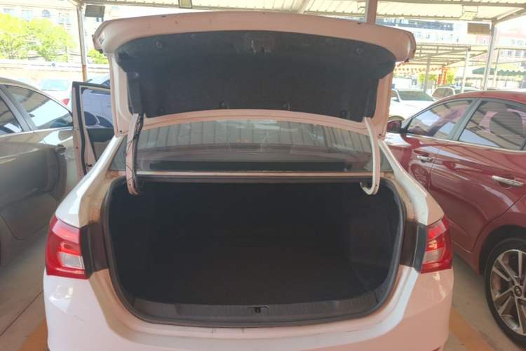 Used Buick GT 2016 15N Automatic Entry-Level Trim Trunk