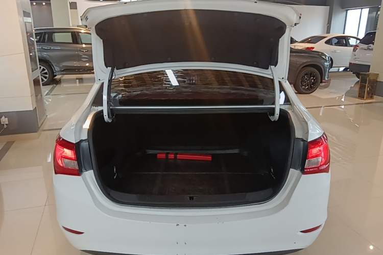 Used Buick GT 2016 15N Automatic Entry-Level Trim Trunk