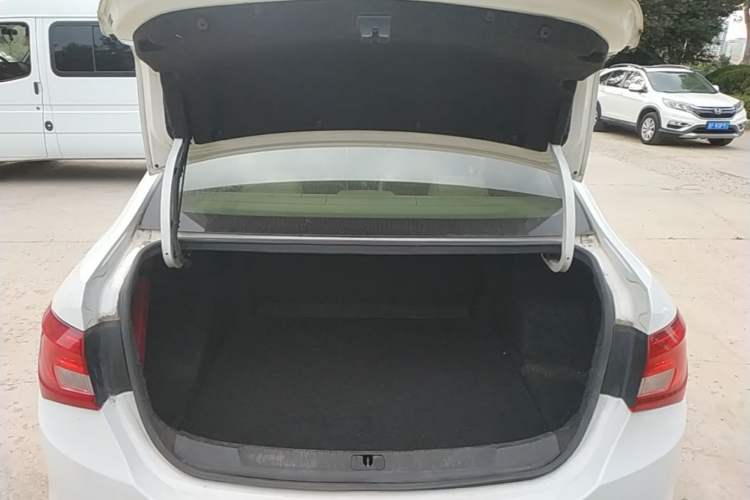 Used Buick GT 2016 15N Automatic Entry-Level Trim Trunk