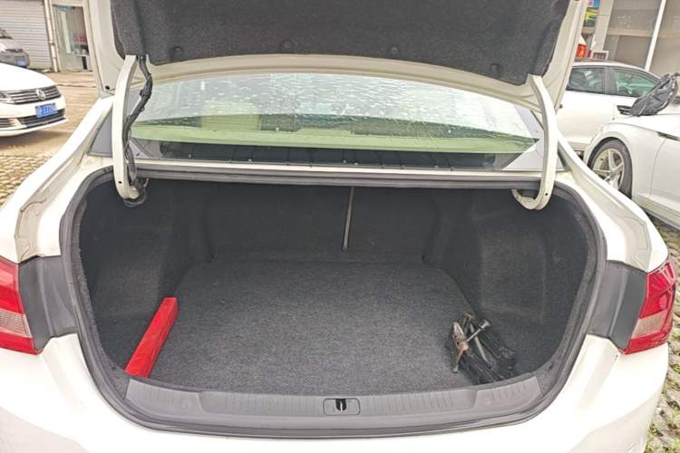 Used Buick GT 2016 15N Automatic Elite Edition Trunk
