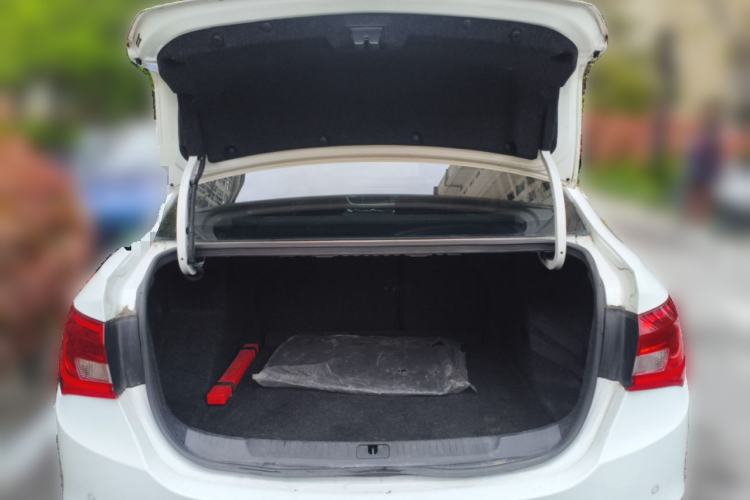 Used Buick GT 2016 15N Automatic Luxury Edition Trunk