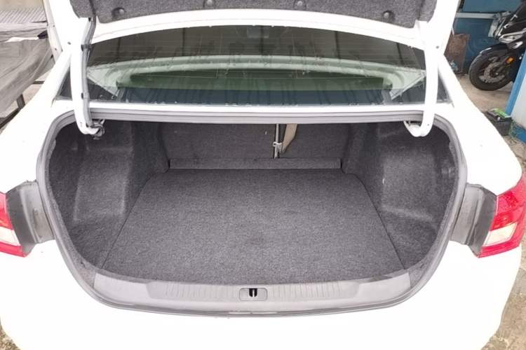 Used Buick GT 2016 15N Automatic Elite Edition Trunk