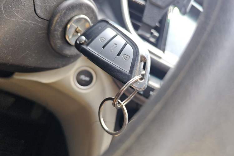 Used Buick GT 2016 15N Automatic Elite Edition Vehicle Key