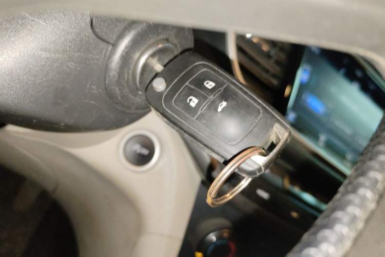 Used Buick GT 2016 15N Automatic Elite Edition Vehicle Key