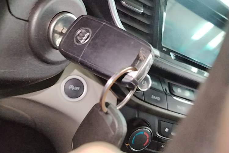 Used Buick GT 2016 15N Automatic Elite Edition Vehicle Key