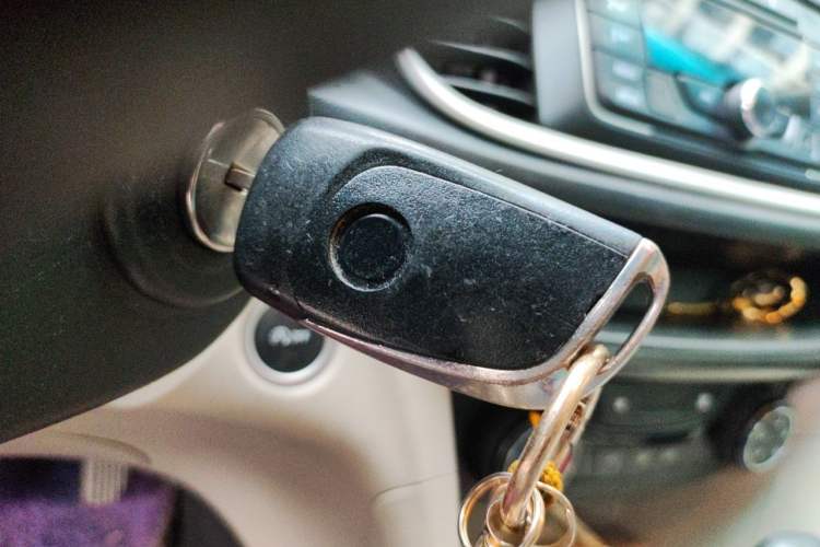 Used Buick GT 2016 15N Automatic Elite Edition Vehicle Key