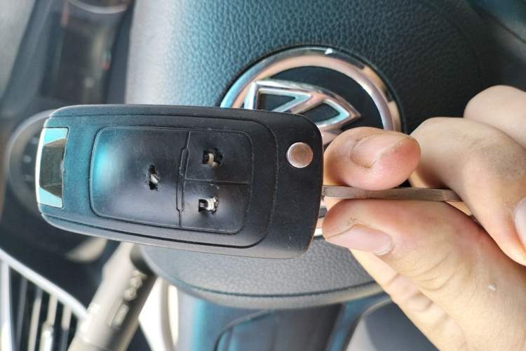 Used Buick GT 2016 15N Automatic Luxury Edition Vehicle Key