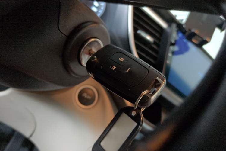 Used Buick GT 2016 15N Automatic Elite Edition Vehicle Key
