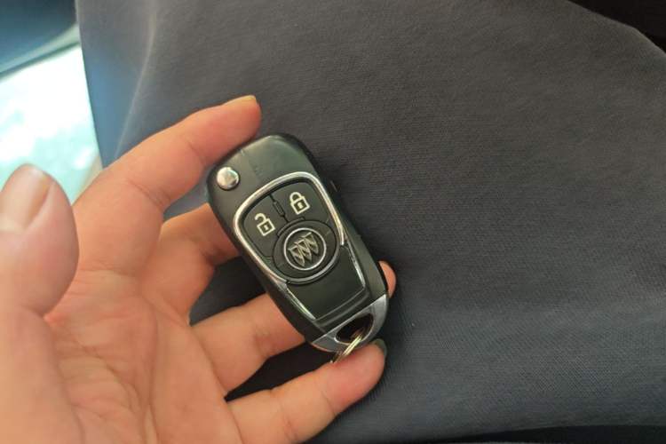 Used Buick GT 2016 15N Automatic Luxury Edition Vehicle Key