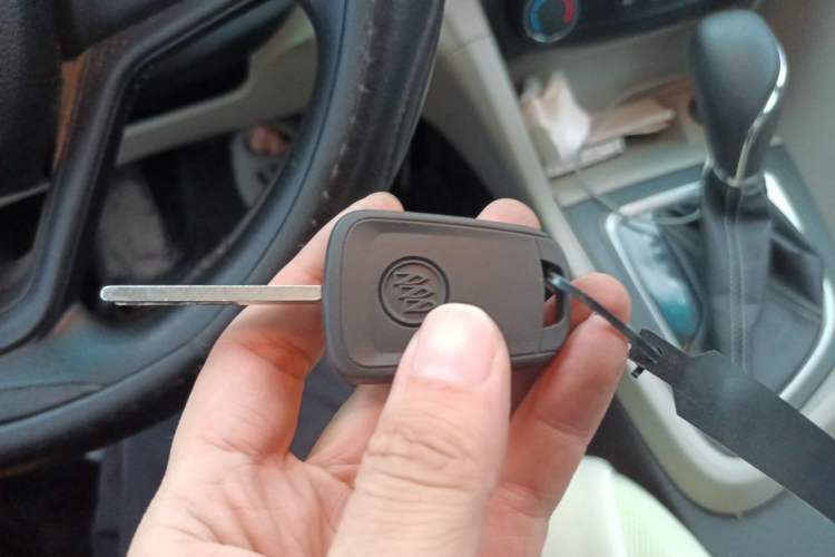 Used Buick GT 2016 15N Automatic Elite Edition Vehicle Key
