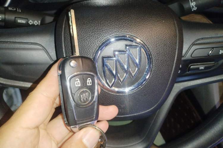 Used Buick GT 2016 15N Automatic Elite Edition Vehicle Key