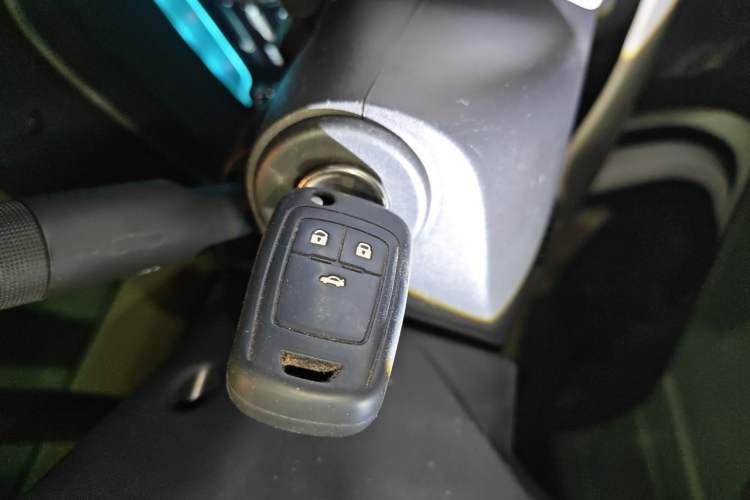 Used Buick GT 2016 15N Automatic Elite Edition Vehicle Key