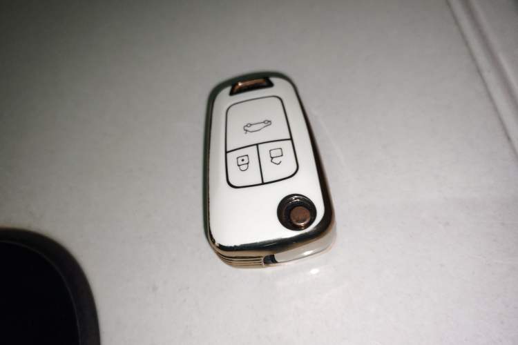 Used Buick GT 2016 15N Automatic Luxury Edition Vehicle Key