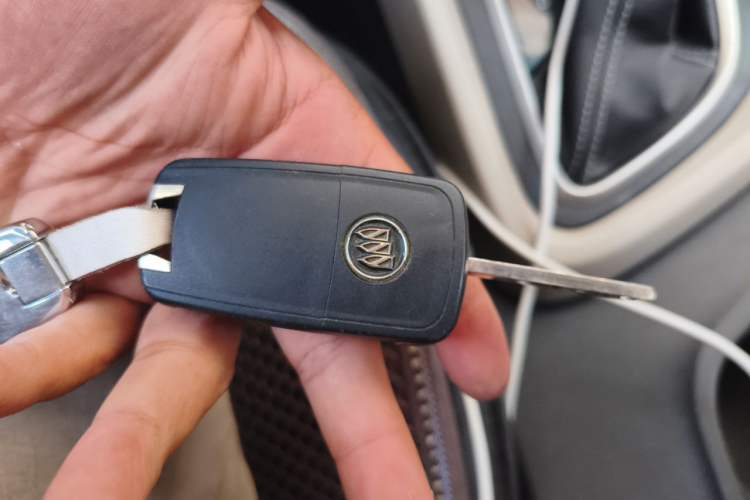 Used Buick GT 2016 15N Automatic Elite Edition Vehicle Key