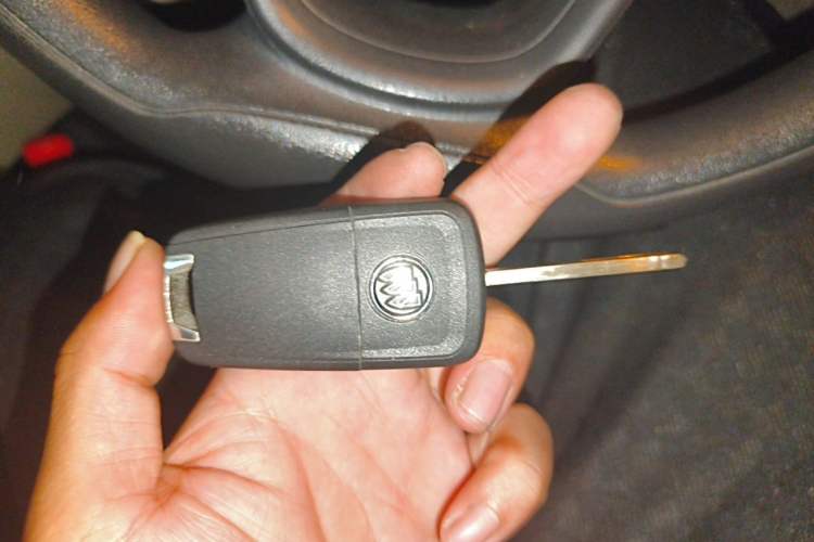Used Buick GT 2016 15N Automatic Elite Edition Vehicle Key