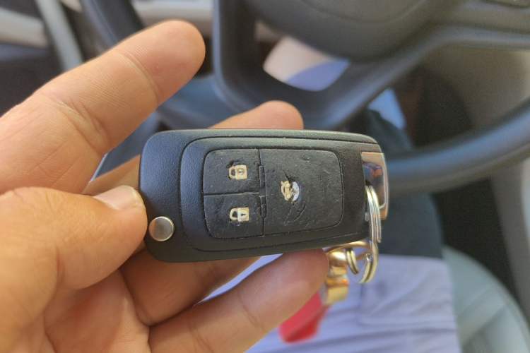 Used Buick GT 2016 15N Automatic Elite Edition Vehicle Key