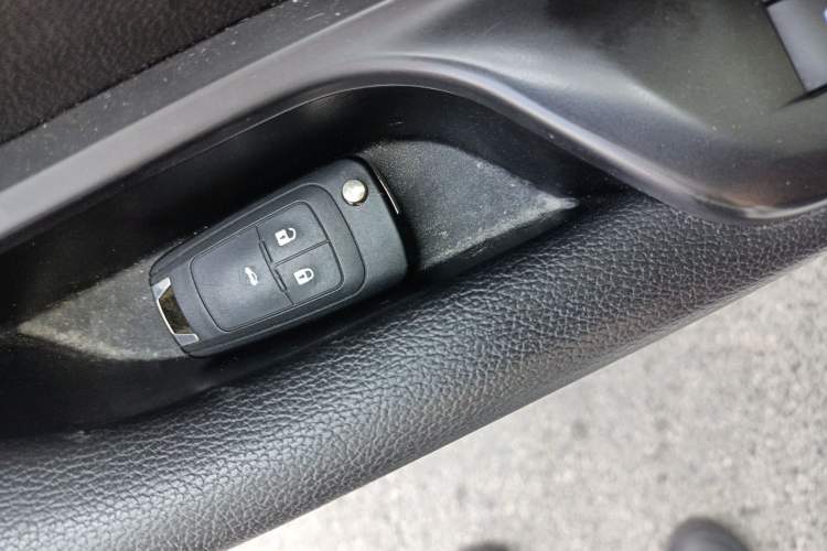 Used Buick GT 2016 15N Automatic Luxury Edition Vehicle Key