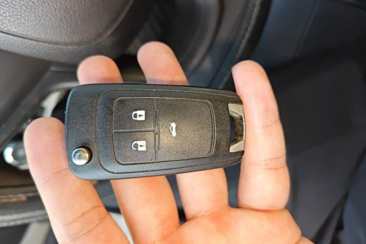 Used Buick GT 2016 15N Manual Elite Edition Vehicle Key