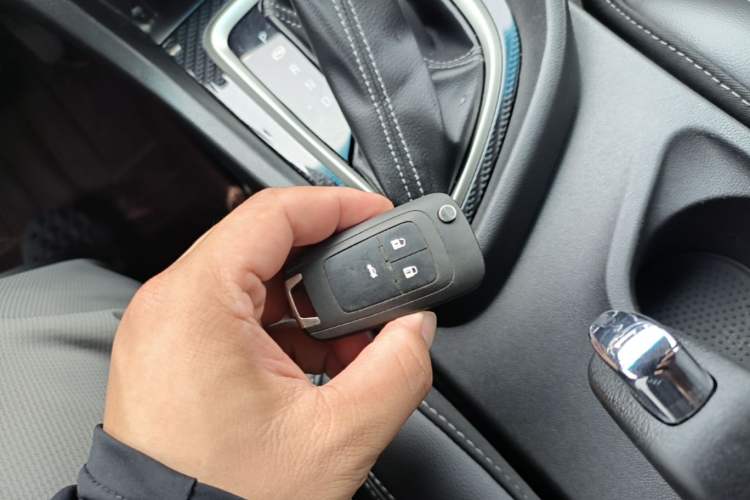Used Buick GT 2016 15N Automatic Luxury Edition Vehicle Key