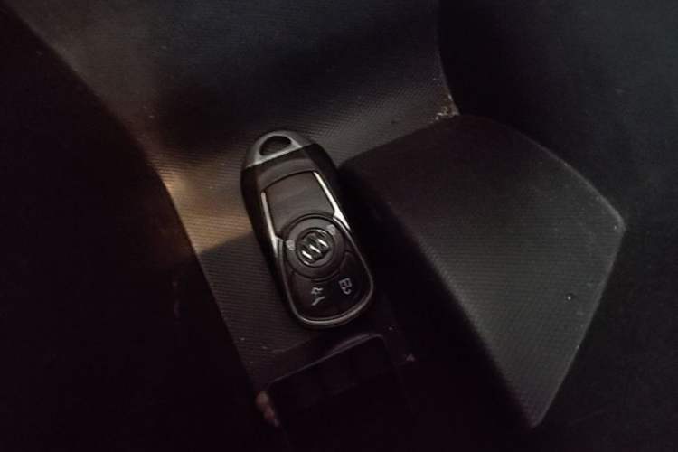 Used Buick GT 2016 15N Automatic Elite Edition Vehicle Key