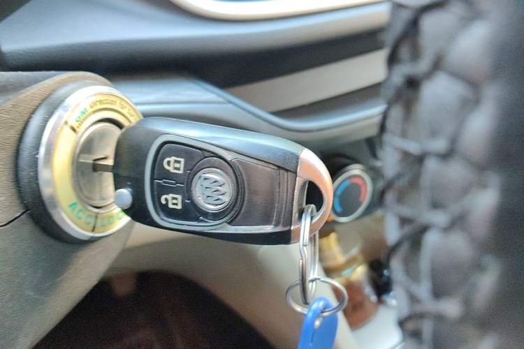 Used Buick GT 2016 15N Manual Elite Edition Vehicle Key