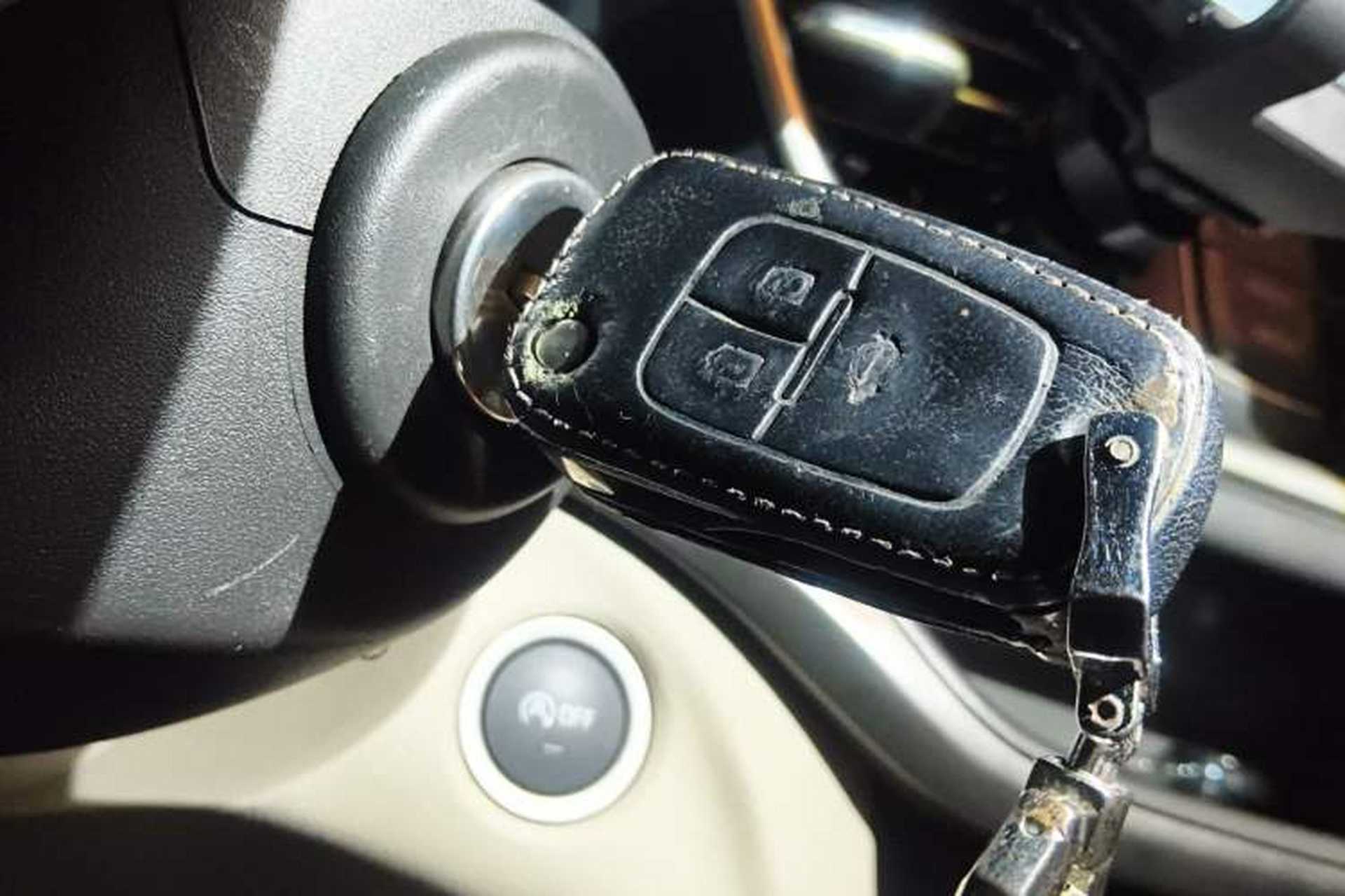 Used Buick GT 2016 15N Automatic Elite Edition Vehicle Key