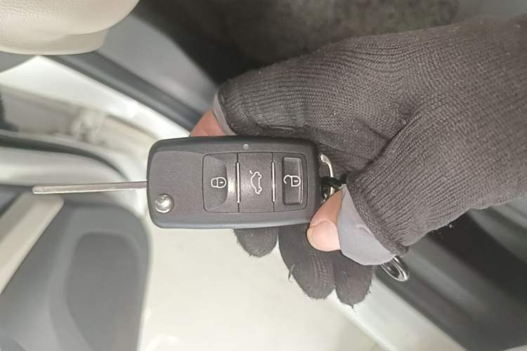 Used Buick GT 2016 15N Automatic Entry-Level Trim Vehicle Key