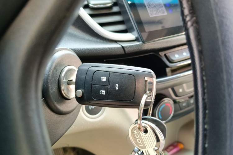 Used Buick GT 2016 15N Automatic Entry-Level Trim Vehicle Key