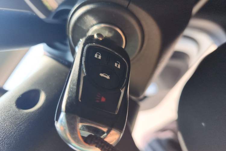 Used Buick GT 2016 15N Automatic Elite Edition Vehicle Key