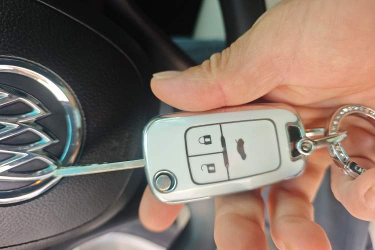 Used Buick GT 2016 15N Automatic Elite Edition Vehicle Key