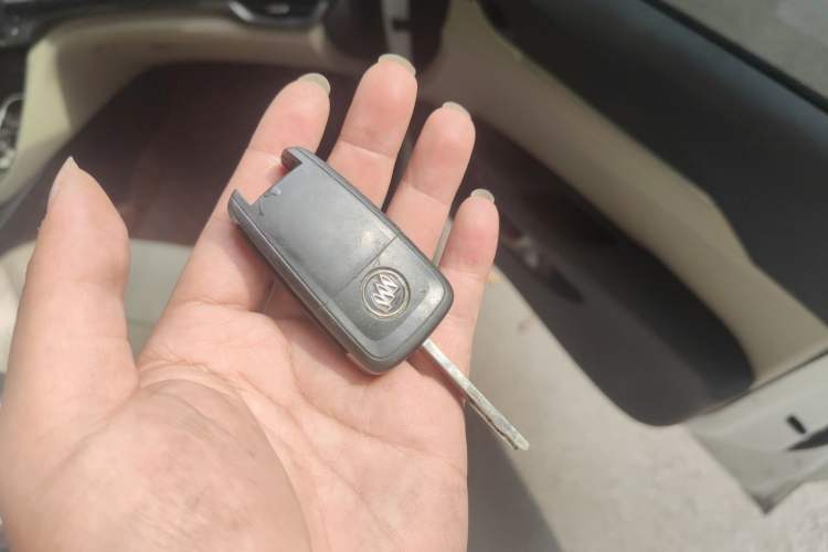 Used Buick GT 2016 15N Automatic Elite Edition Vehicle Key