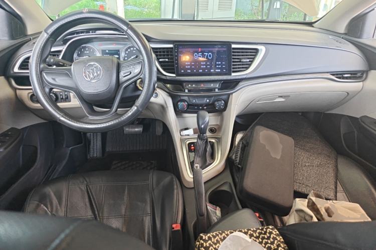Used Buick GT 2016 15N Automatic Elite Edition Center Console
