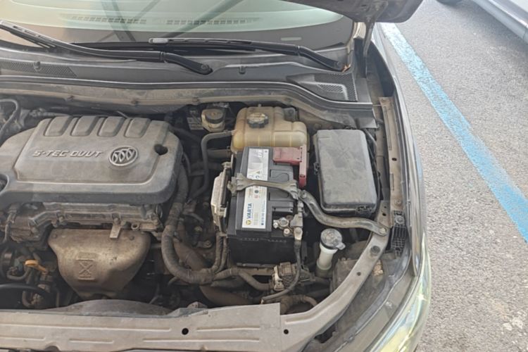 Used Buick GT 2016 15N Automatic Elite Edition Engine Bay Left