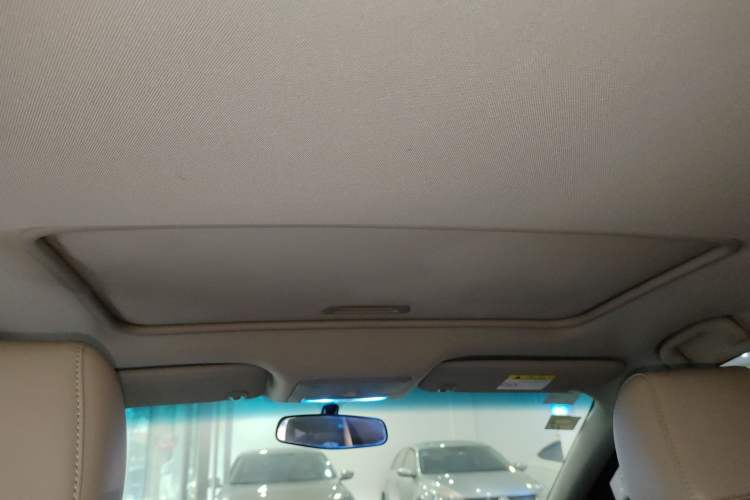 Used Buick GT 2016 18T Dual-Clutch Elite Model Headliner