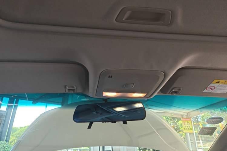 Used Buick GT 2016 15N Automatic Elite Edition Headliner