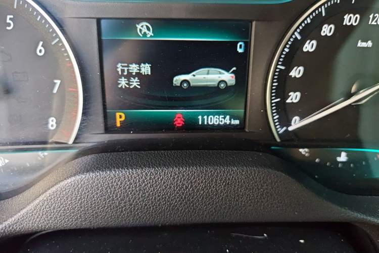 Used Buick GT 2016 15N Automatic Elite Edition Odometer Close Up