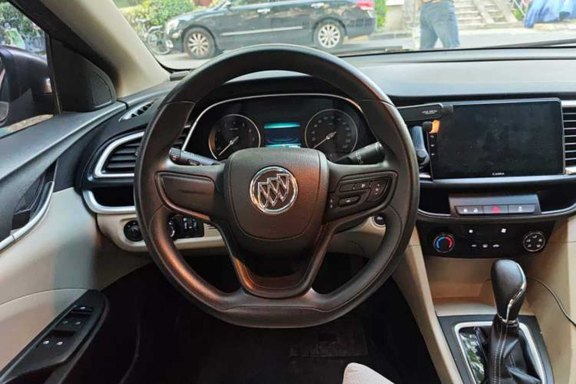 Used Buick GT 2016 15N Automatic Elite Edition Steering Wheel