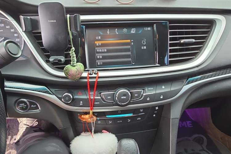 Used Buick GT 2017 15N Automatic Deluxe Edition Audio And AC Panel