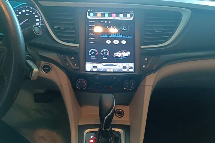 Used Buick GT 2017 15N Automatic Entry-Level Trim Audio And AC Panel