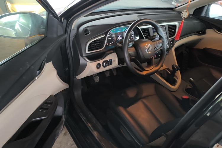 Used Buick GT 2017 15N Manual Entry-Level Trim Driver Seat