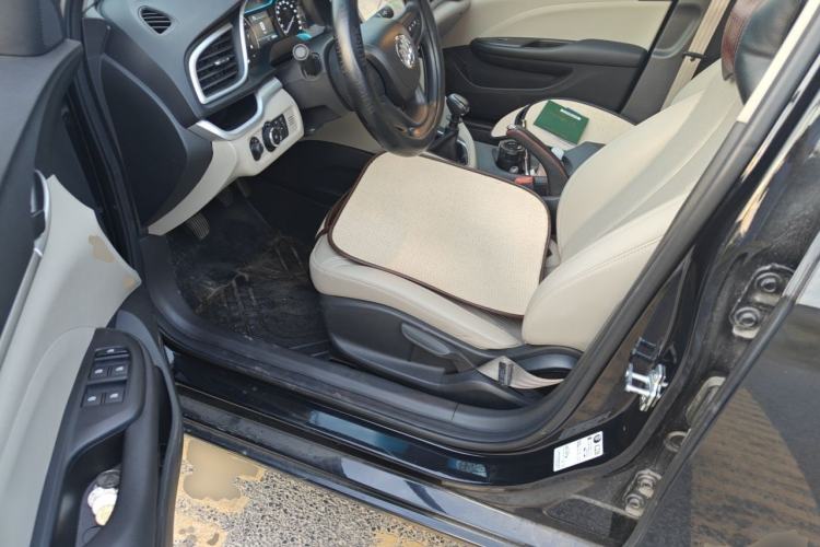 Used Buick GT 2017 15N Manual Elite Version Driver Seat