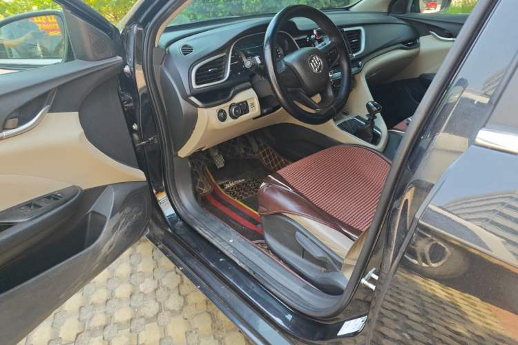Used Buick GT 2017 15N Manual Elite Version Driver Seat