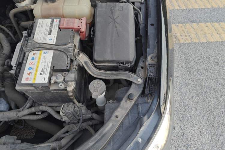 Used Buick GT 2017 15N Manual Elite Version Engine Bay Left