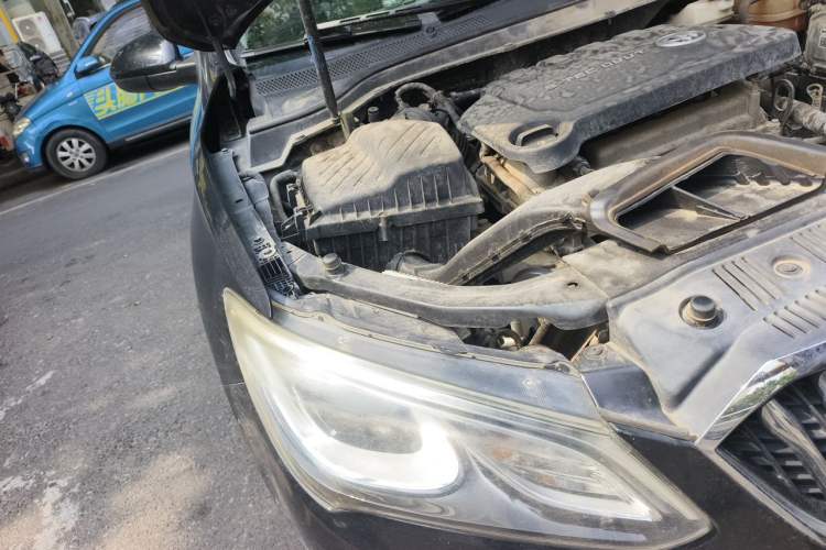 Used Buick GT 2017 15N Automatic Elite Version Engine Bay Right